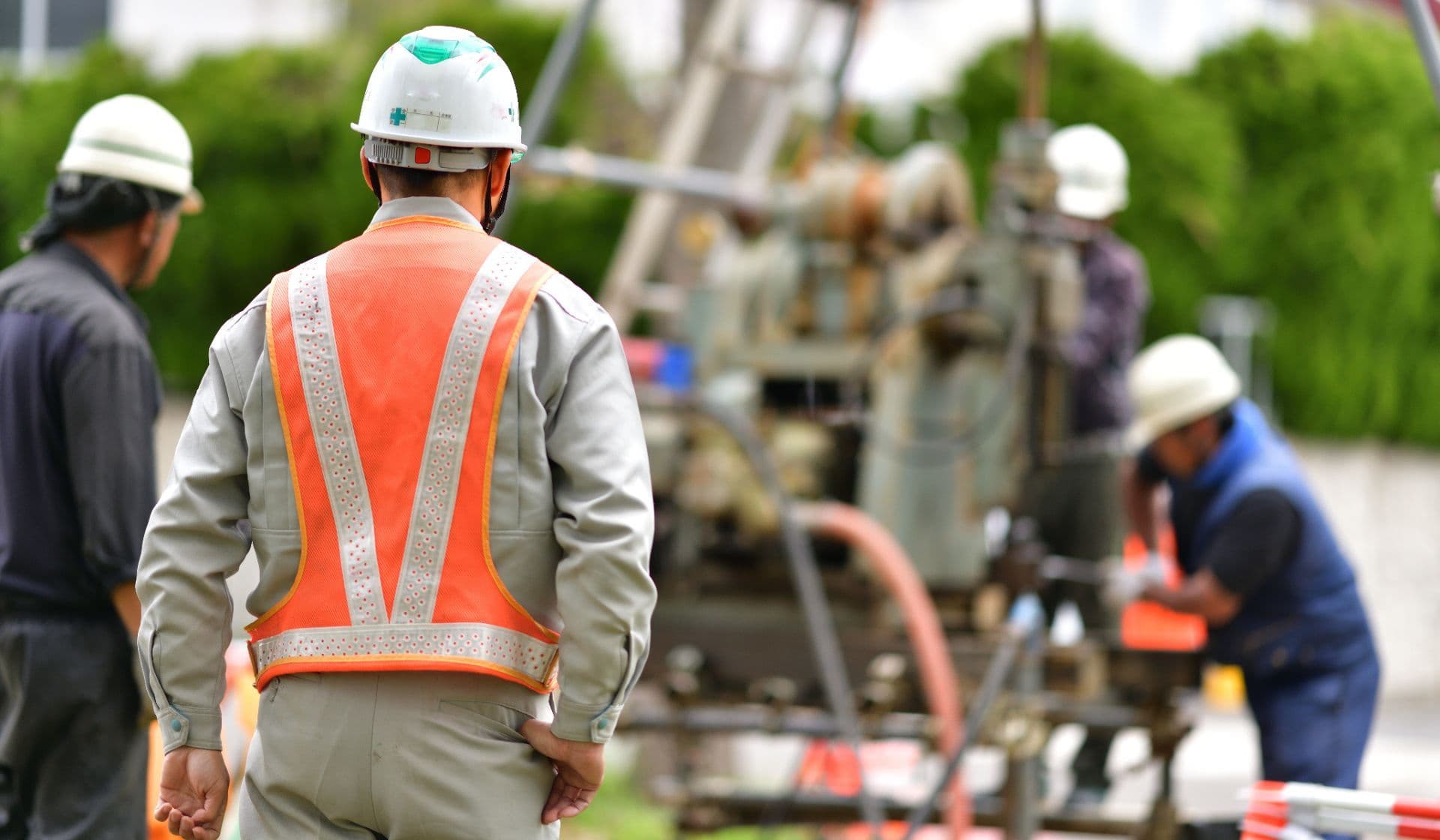 Example of engineers performing well decommissioning